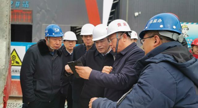 王其峰赴濟南至高青高速公路現(xiàn)場督導