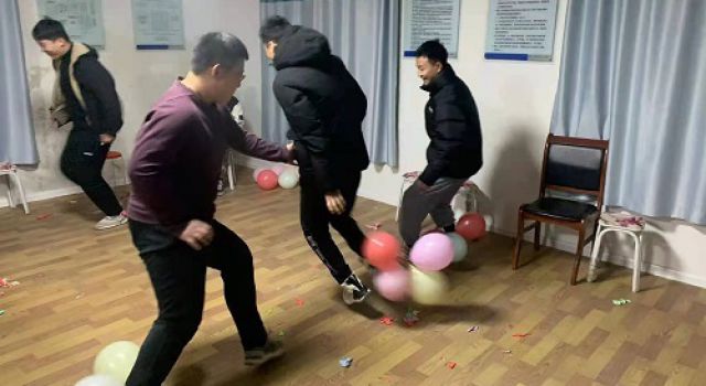 喜迎2022，張臺線總監辦組織聚餐