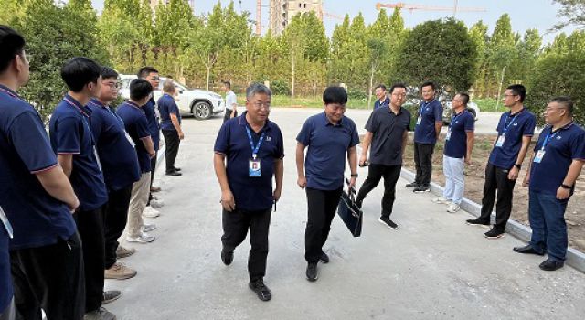河南省交通運(yùn)輸廳對(duì)安羅高速豫冀省界至原陽(yáng)段項(xiàng)目進(jìn)行2024年度半年質(zhì)量安全檢測(cè)